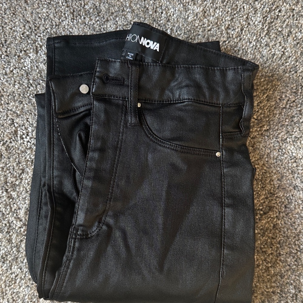 Fashion Nova Sleek Black Skinny pants